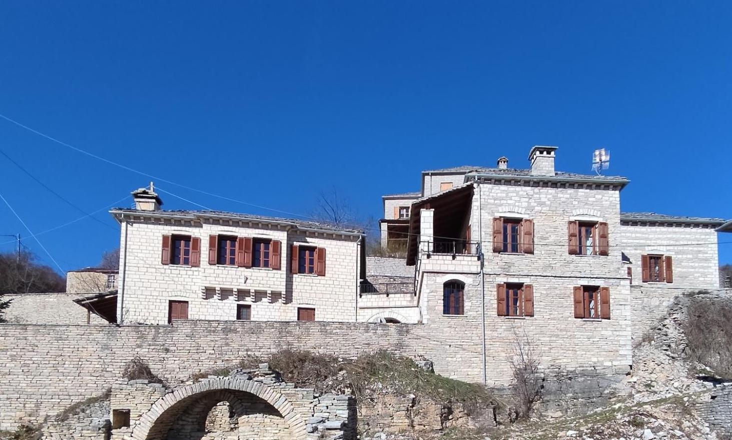 Βίτσα Πετρόκτιστο Αρχοντικό "Ιόλη" Με Θέα Ζαγόρι Villa Eksteriør billede